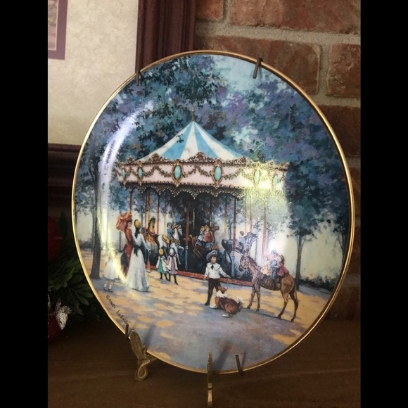 Rare Carousel Franklin Mint Heirloom Fine Porcelain Gold Limited Edition Plate - Picture 2 of 3